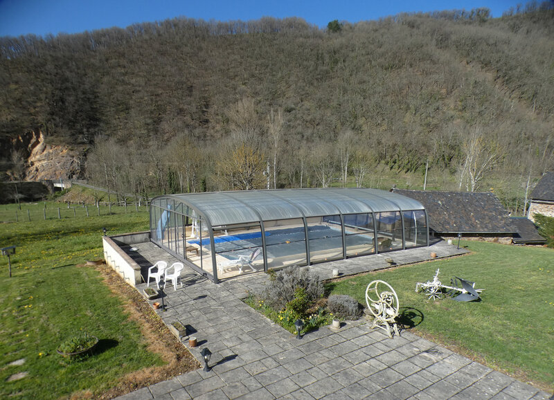Piscine de 10 X 5 au sel couverte