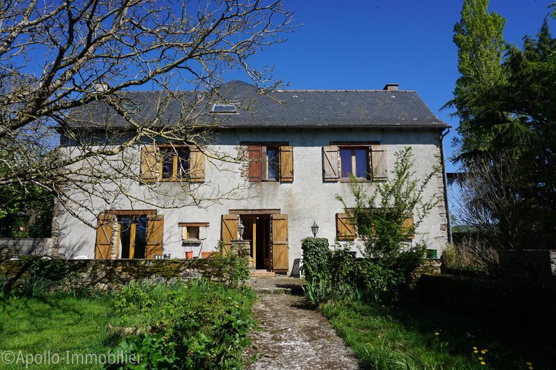 Façade maison principale de 139 m²